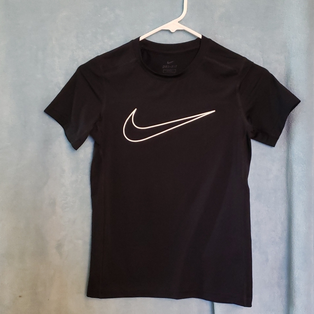 Nike performance shirt